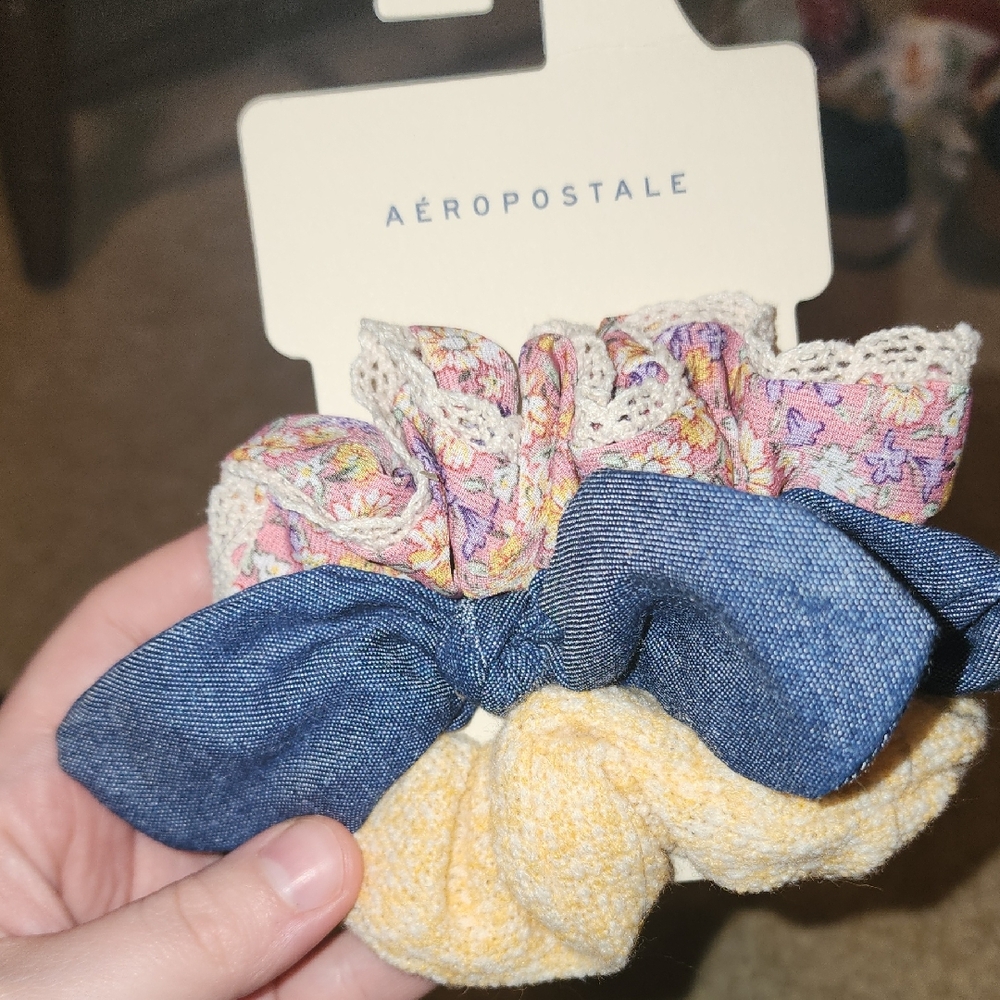 Aeropostale Kids Floral, Denim, and Yellow Scrunchie Set